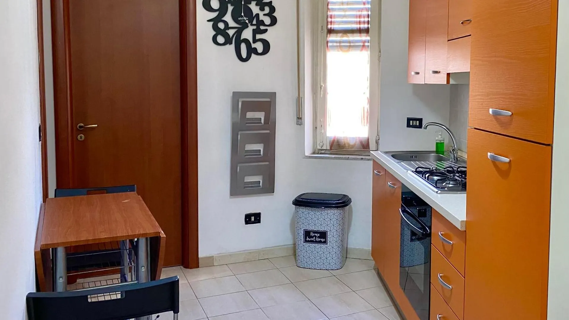 Apartment Perni Home Palermo Italy