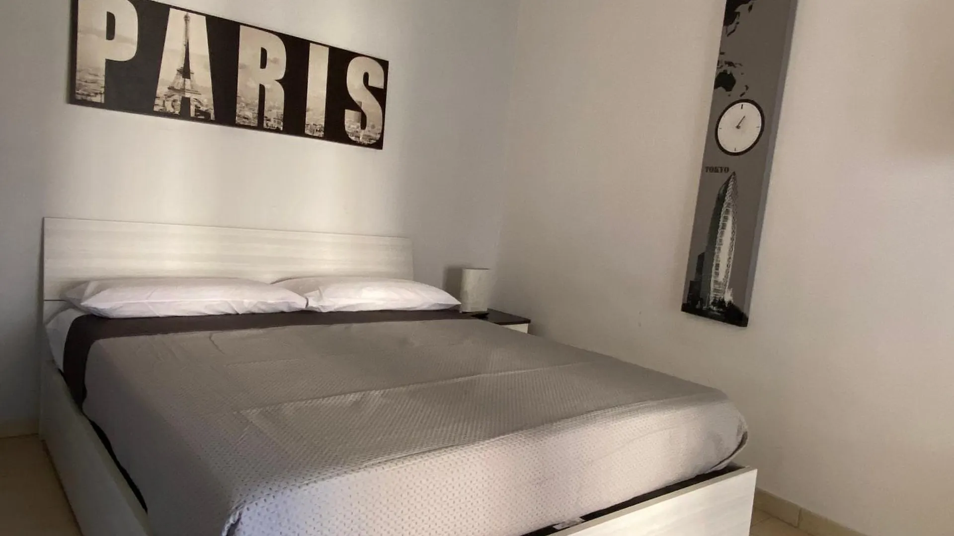 Apartment Perni Home Palermo Italy